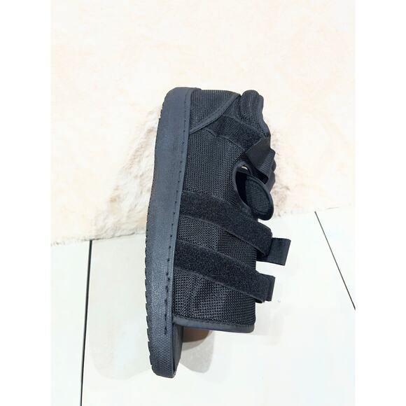 Post Op Walking Boot Medical Fracture Recovery Cast Shoe Unisex Fits Men 12 EUC
